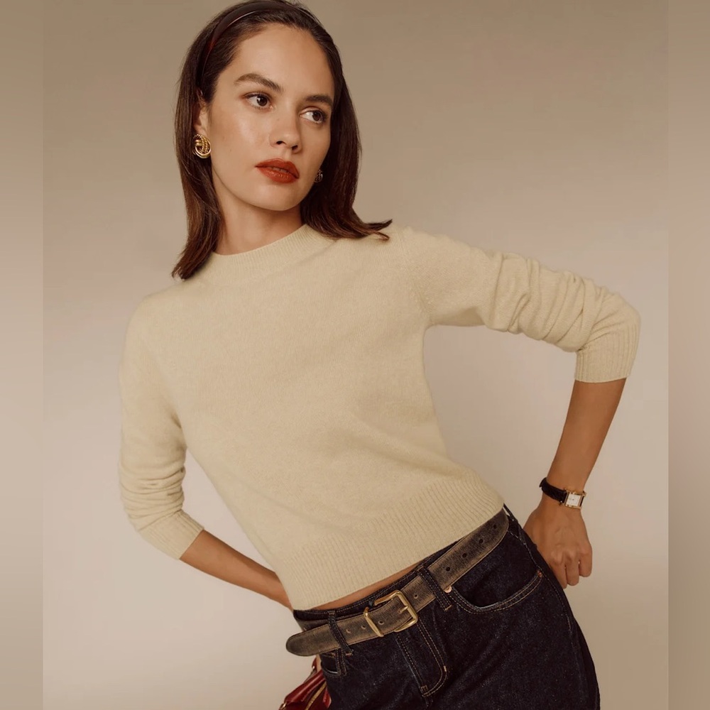 Reformation Dana Cashmere Crew Sweater in eco beige